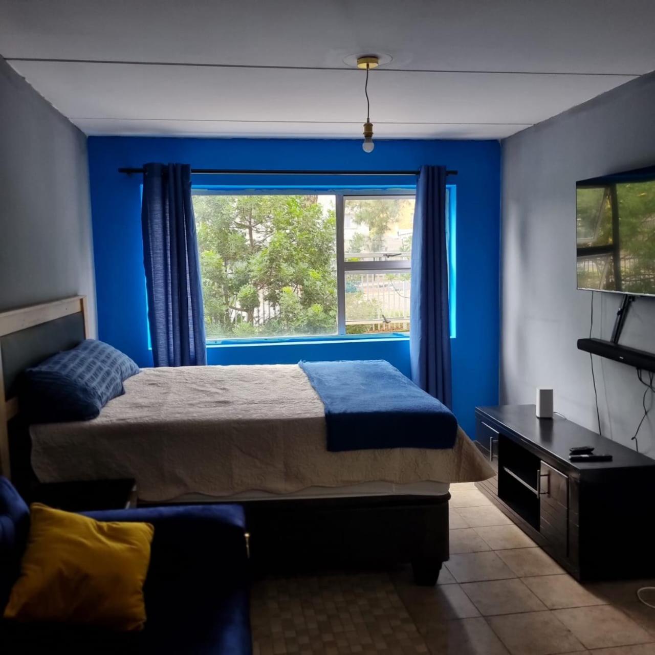 Greggs Place At Capital Hill Arcadia * Pretoria-Noord